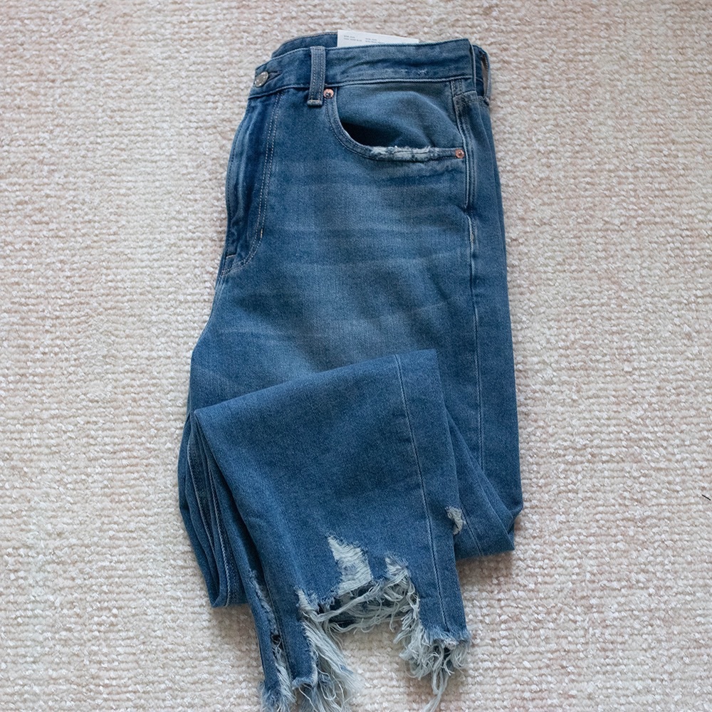 American Eagle Distressed Mom Jeans
